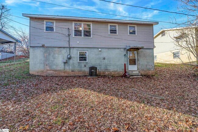 Building Photo - 142 Westover Dr