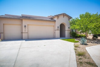 Building Photo - 3718 Golden Echo Lp