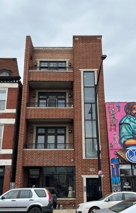 Building Photo - 1918 W Cermak Rd