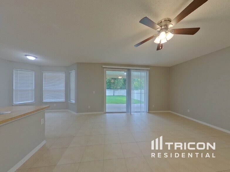 Building Photo - 3571 Live Oak Hollow Dr