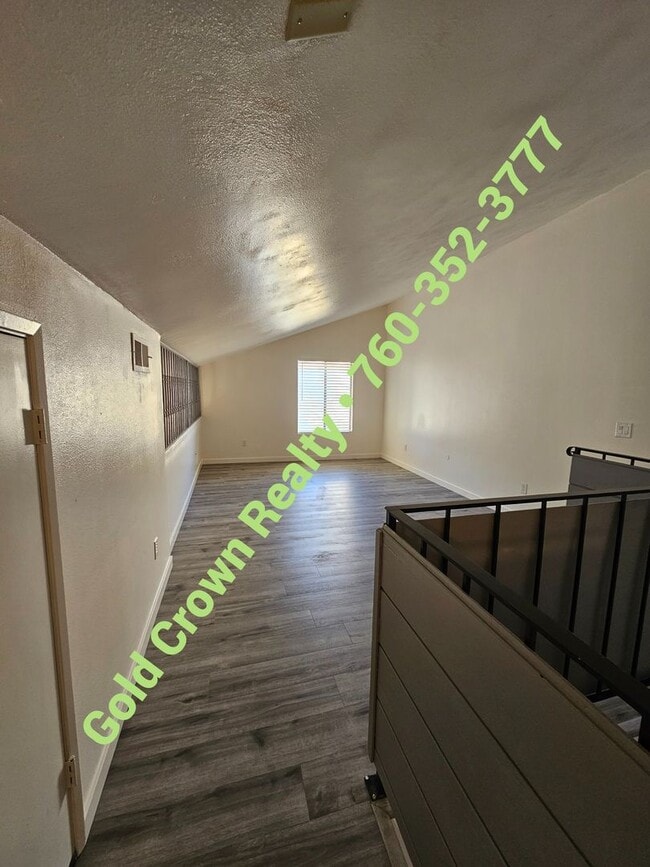 Building Photo - Condo for Rent in Gated Community