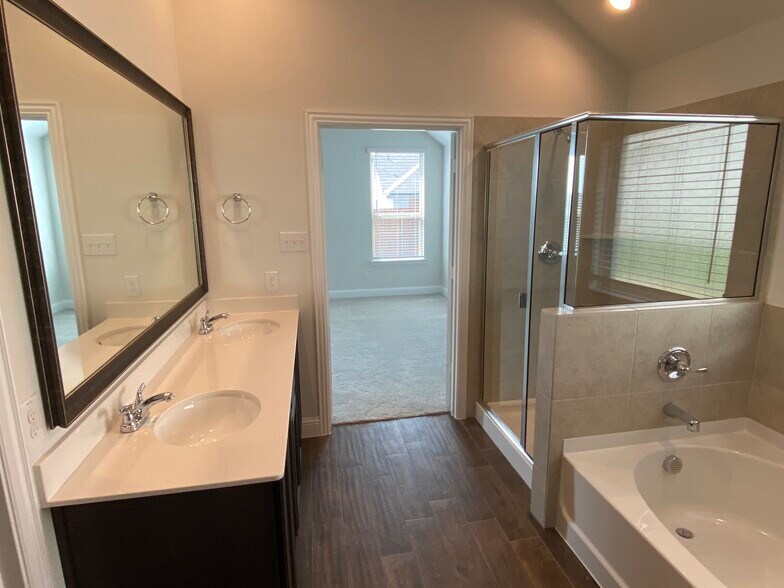 Building Photo - 5513 Mountain Island Dr