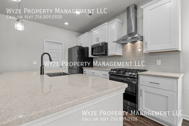 Building Photo - 283 Shubert Dr