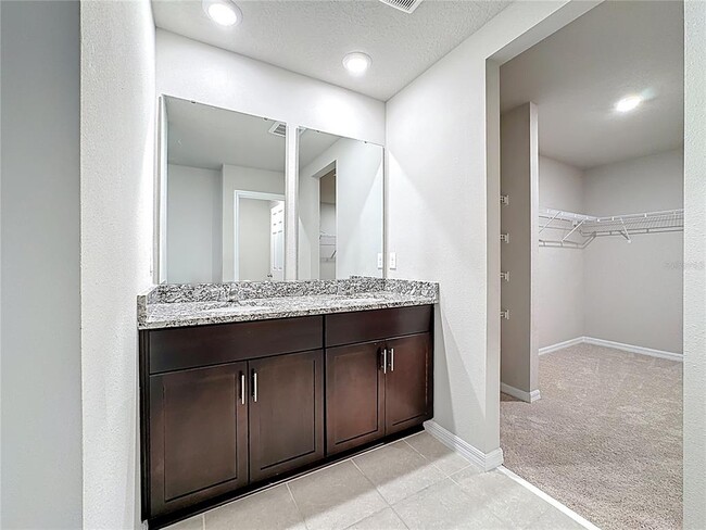 Building Photo - 5251 Meredrew Ln