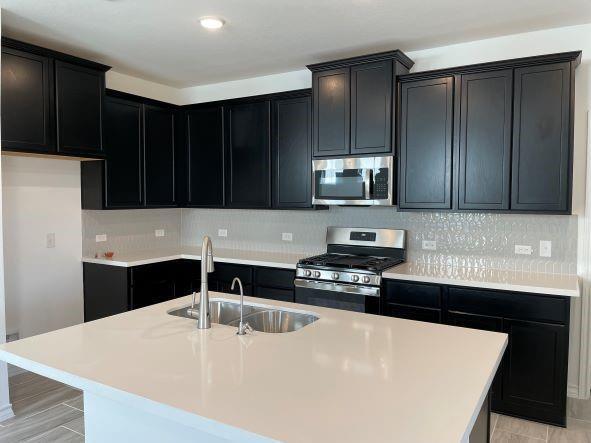 Building Photo - 401 Stinchcomb Rd