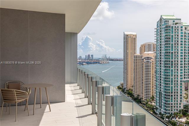 Building Photo - 300 Biscayne Boulevard Way