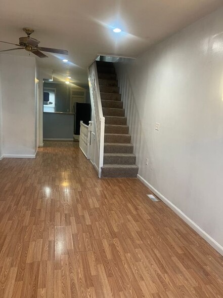 Building Photo - 518 Sanford Pl