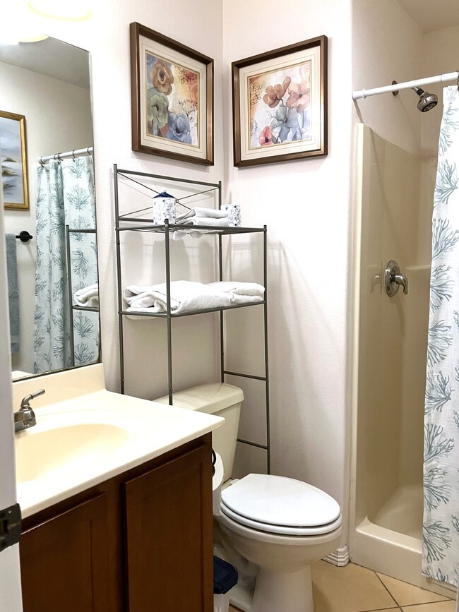 Building Photo - 2 S Bay Hill Dr