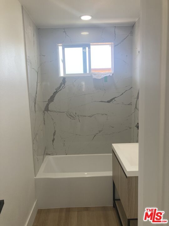 Building Photo - 1101 W 106th St