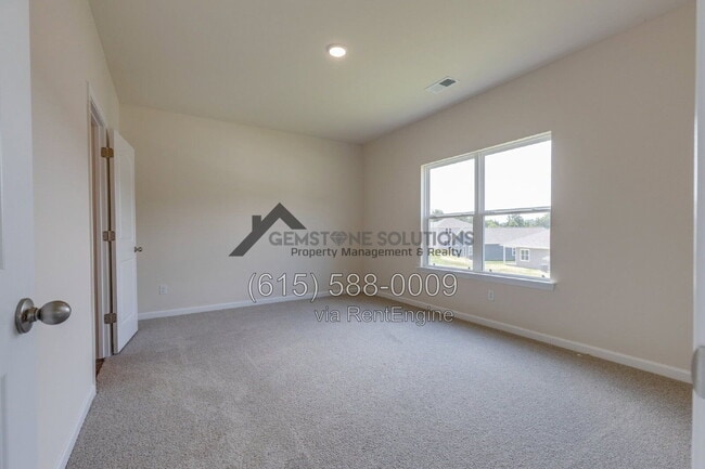 Building Photo - 2559 Queen Bee Dr