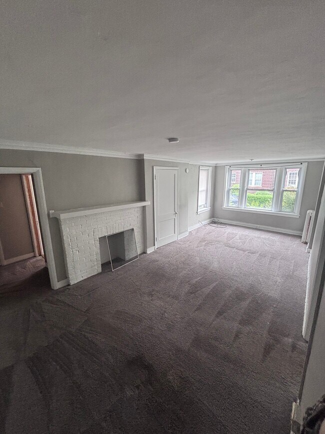 Building Photo - 5535 Kamin St