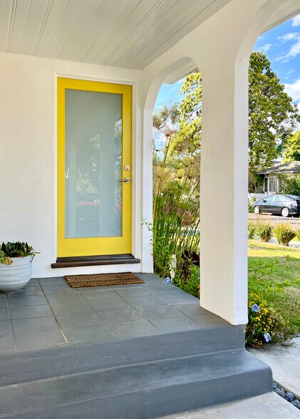 Building Photo - 3865 Lyceum Ave