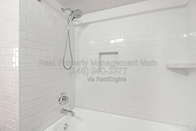 Building Photo - 12303 Klinger St