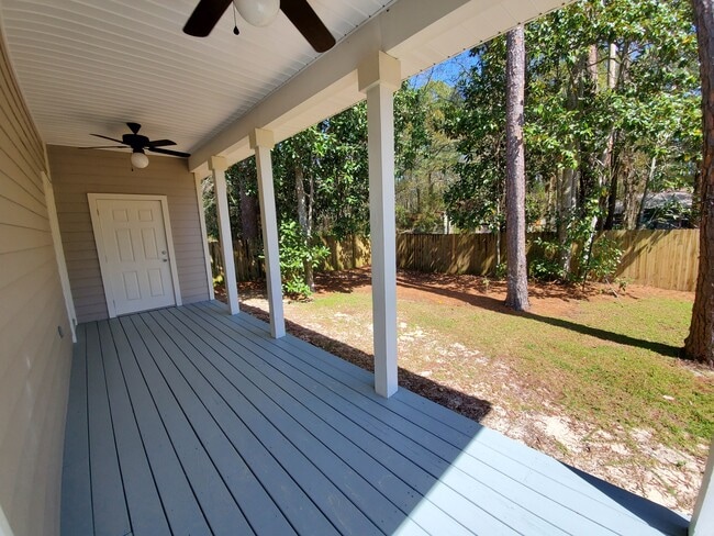 Building Photo - 1050 N County Hwy 393