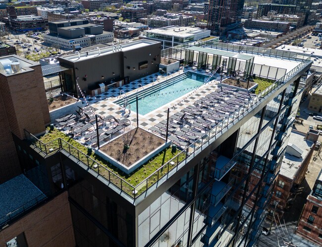 Building Photo - 1101 W Fulton Market
