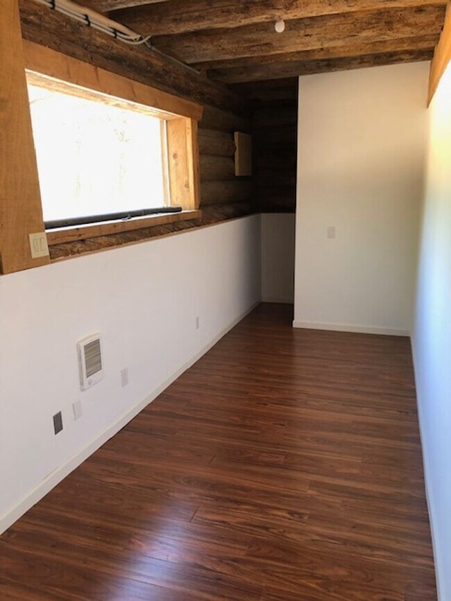 Building Photo - Custom Forest Home with ADU on 9.6 Acres!