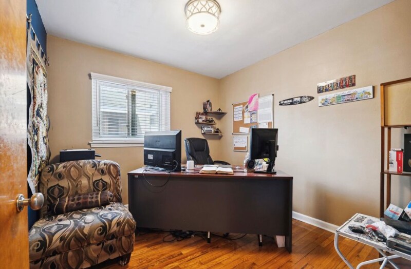 Building Photo - 452 Sunningdale Dr