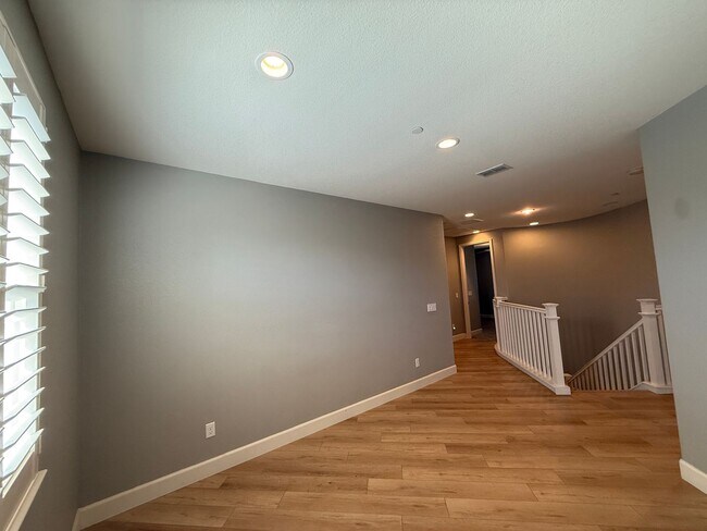 Building Photo - Four Bedroom West Roseville Home