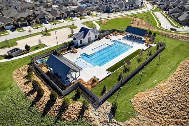 Building Photo - 1908 Elm Pl