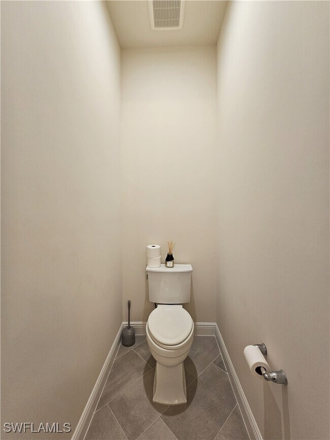 Building Photo - 9007 St Lucia Dr