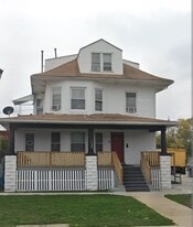 Building Photo - 1725 Madison St