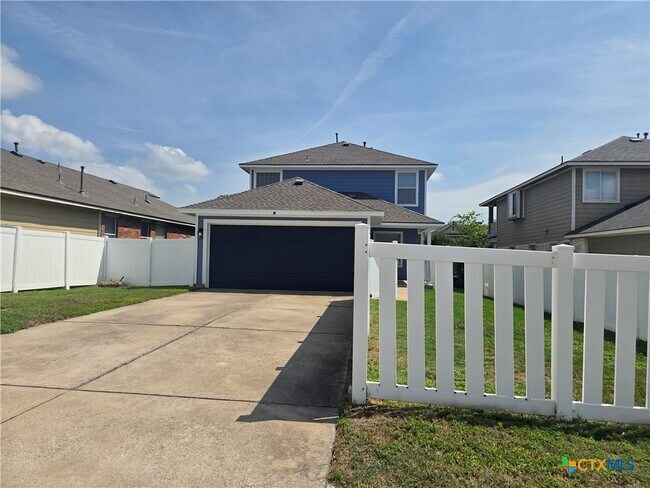 Building Photo - 105 Lava Bed Dr