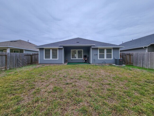 Building Photo - 6523 Fiddlewood Thicket Ln