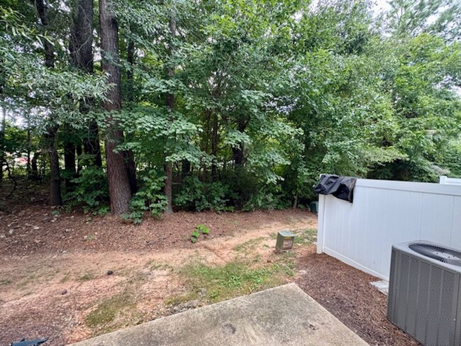 Building Photo - Crosstowne Townhome Available NOW!