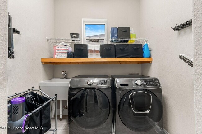 Building Photo - 4065 Negal Cir