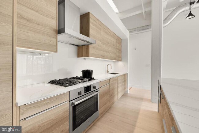 Building Photo - 1515 14th St NW