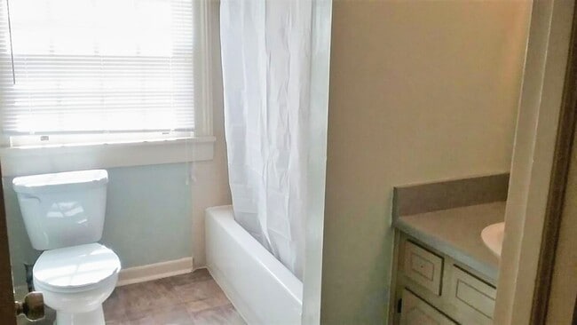 Building Photo - 350 Telfair St