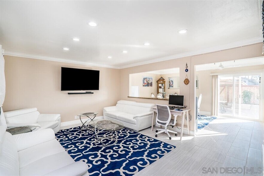 Building Photo - 1651 S Juniper St