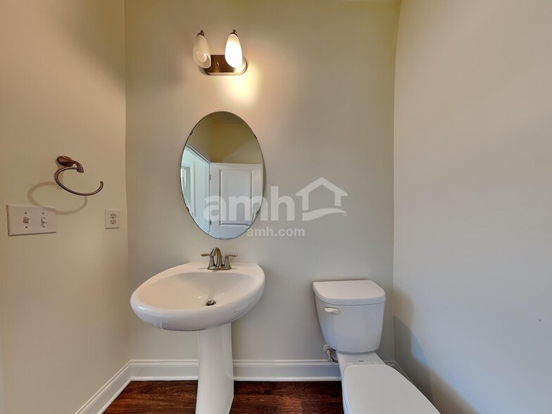 Building Photo - 17310 Alydar Commons Ln