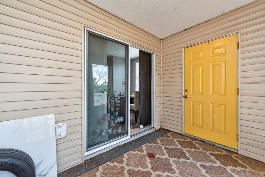 Building Photo - 4204 Plantation Cove Dr