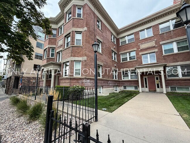 Building Photo - 218 W North Temple St