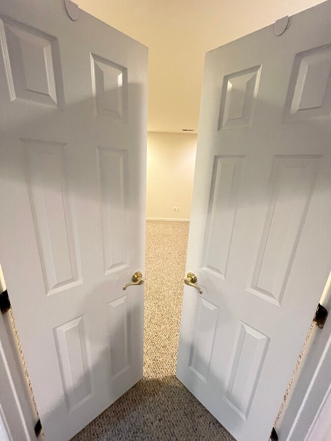 Building Photo - 10623 Red Wine Ct