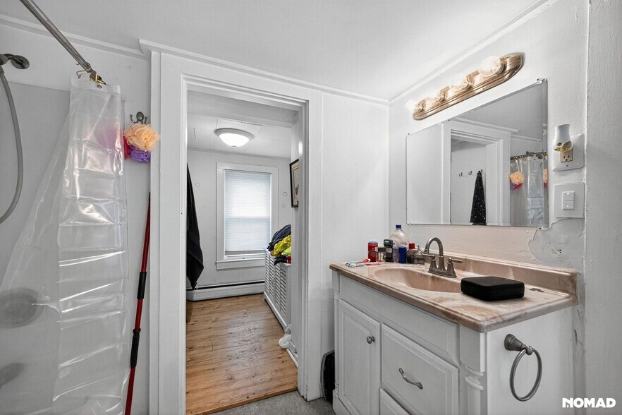 Building Photo - 53 W Broadway