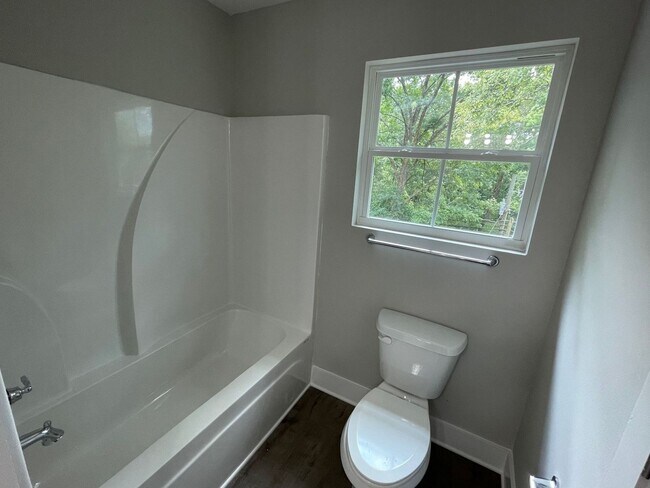 Building Photo - 249 Madison Heights