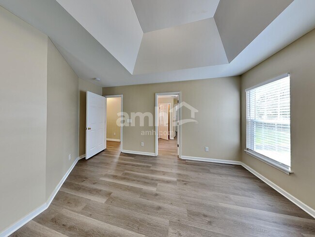 Building Photo - 516 Littleport Dr