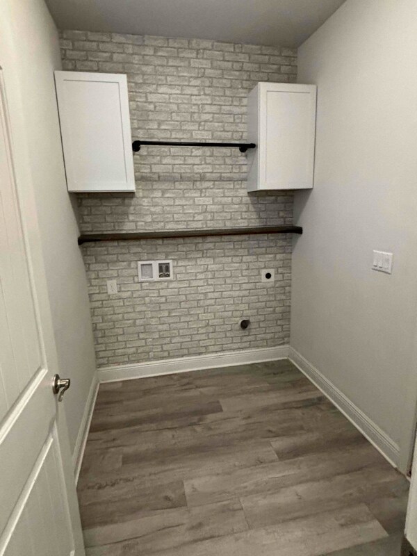 Building Photo - 5747 Periwinkle Ln