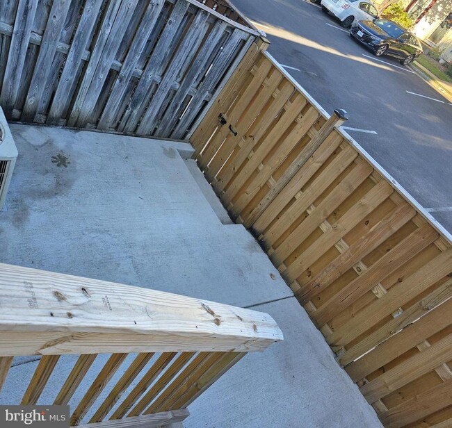 Building Photo - 12977 Abner Ave