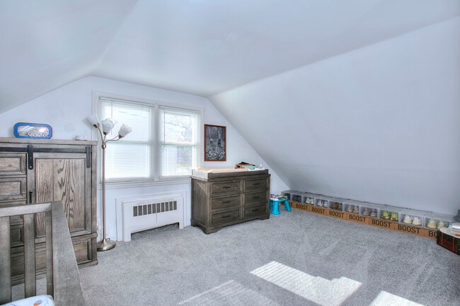 Building Photo - 545 Old Stratfield Rd