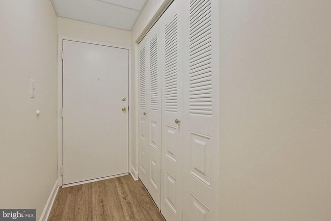 Building Photo - 28 Liberty St