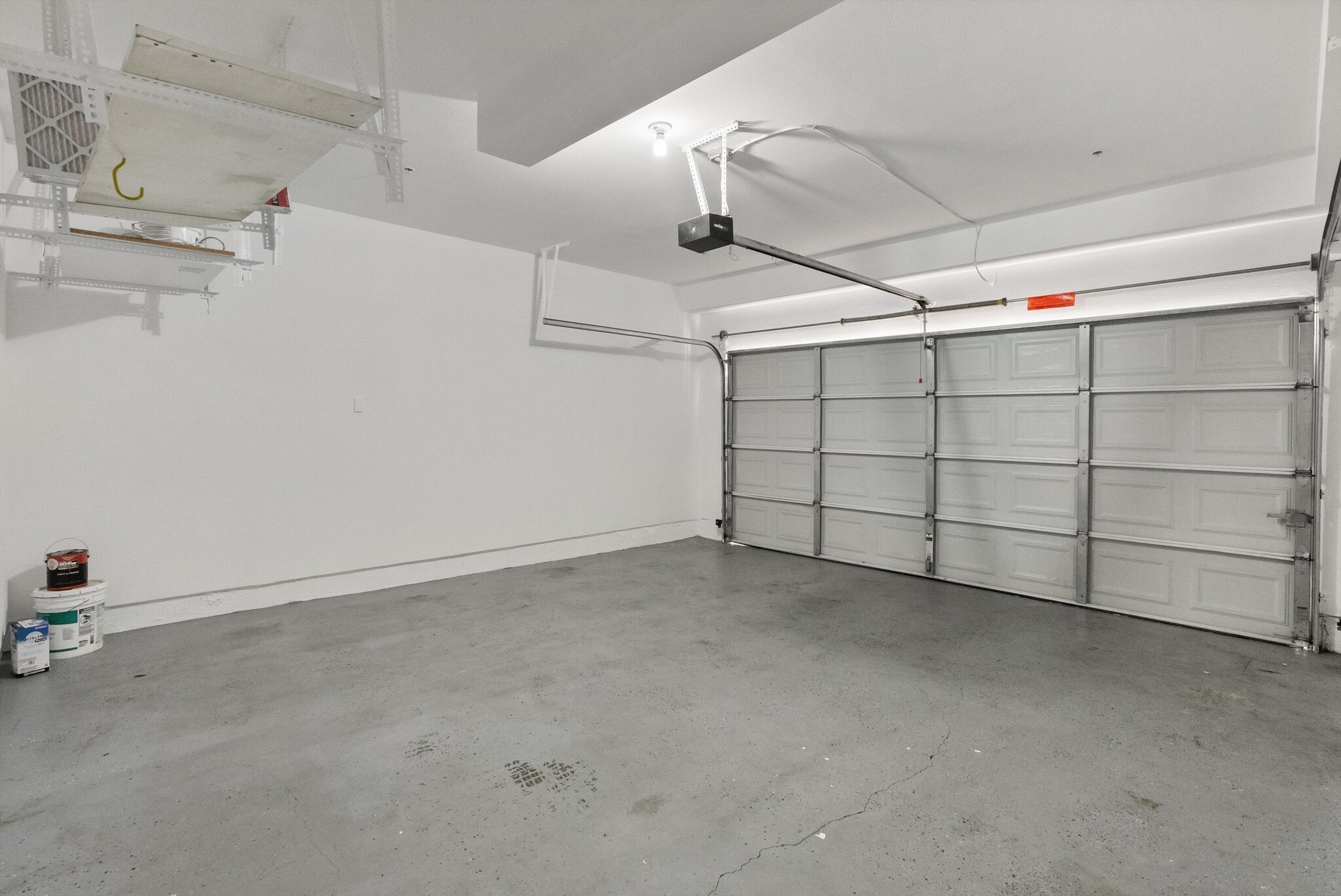 Building Photo - 15804 Crest Ln