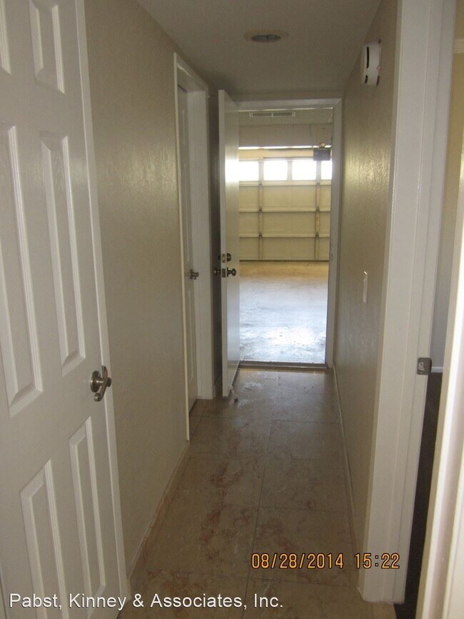 Building Photo - 4 br, 3 bath House - 14532 SOUTHFIELD DR.