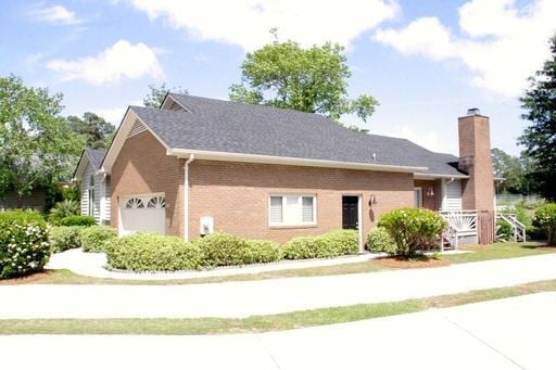 Building Photo - ECHO POND VILLAS AT ECHO FARMS