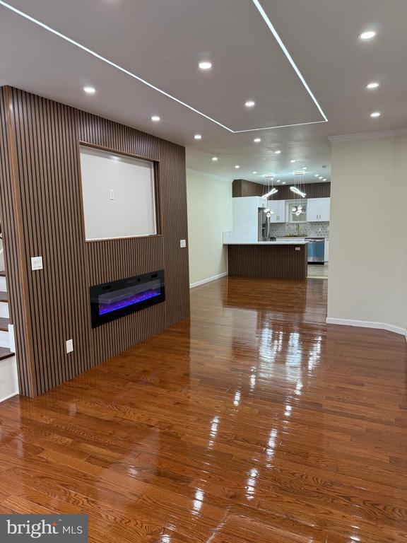 Building Photo - 5502 Master St