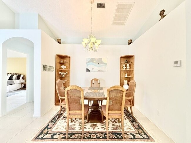 Building Photo - 854 Addison Dr NE