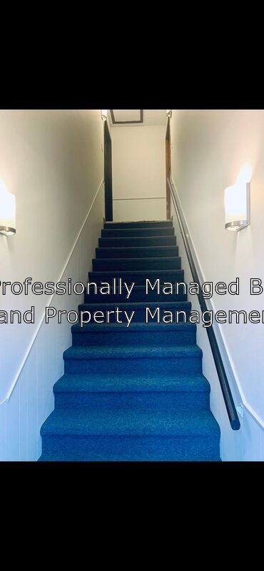 Building Photo - 206 Dahlia Dr