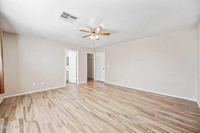 Building Photo - 11579 W Oglesby Ave